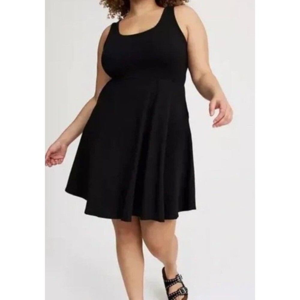 00 Women Torrid Mini Foxy Skater Dress Black